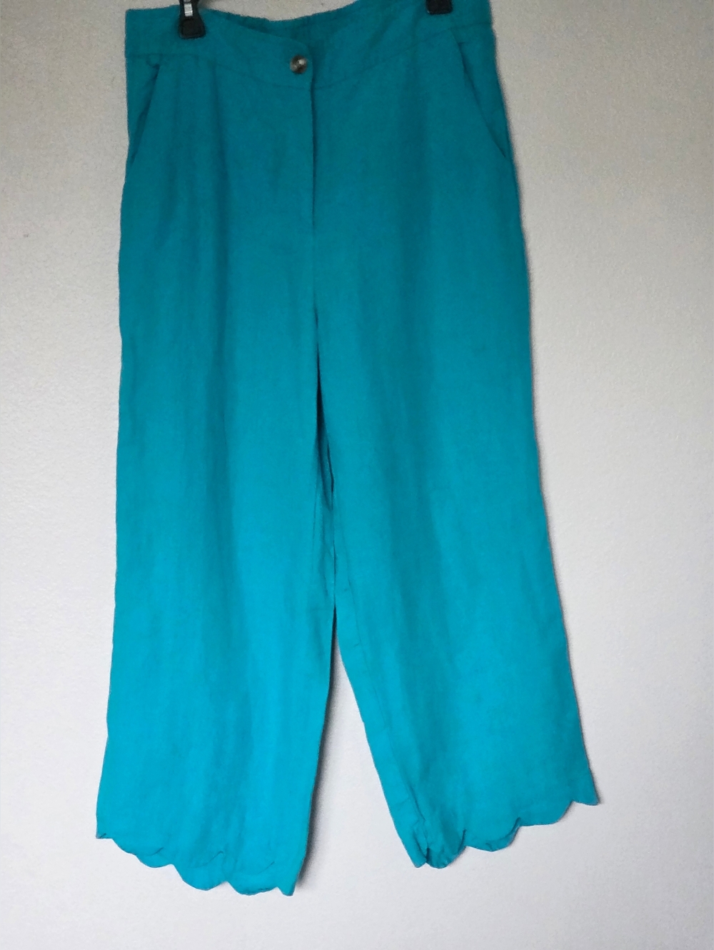 Chico's Linen Scallop Hem Crop Pants